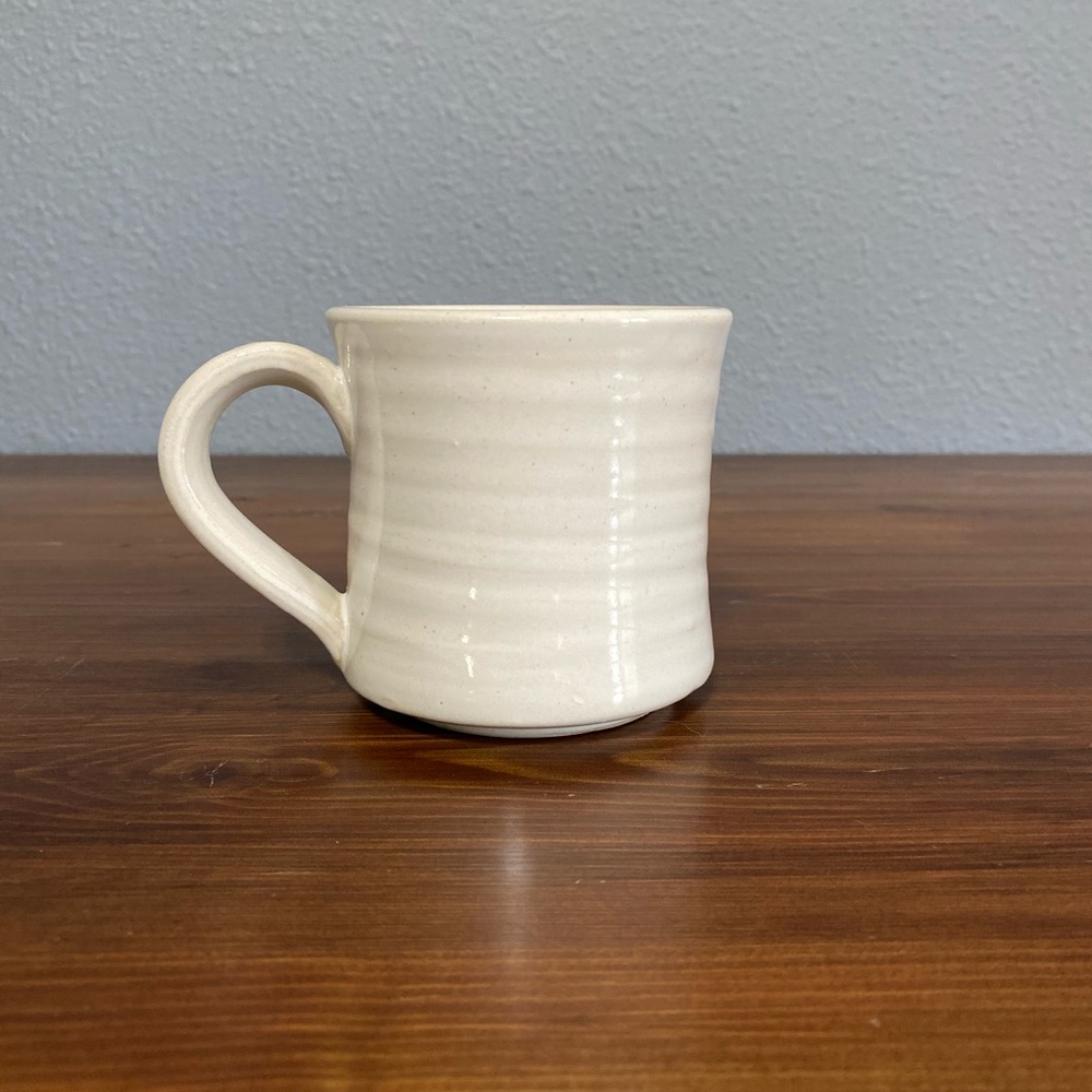 Magnolia Mug - Picture 2 of 4